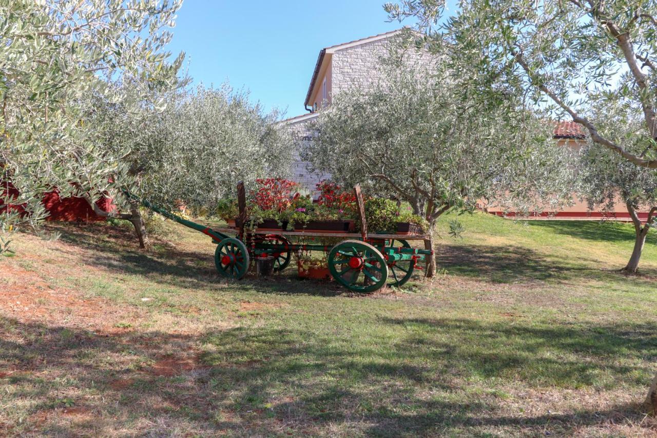 Villa Nona Marija Sveti Lovreč Pazenatički エクステリア 写真