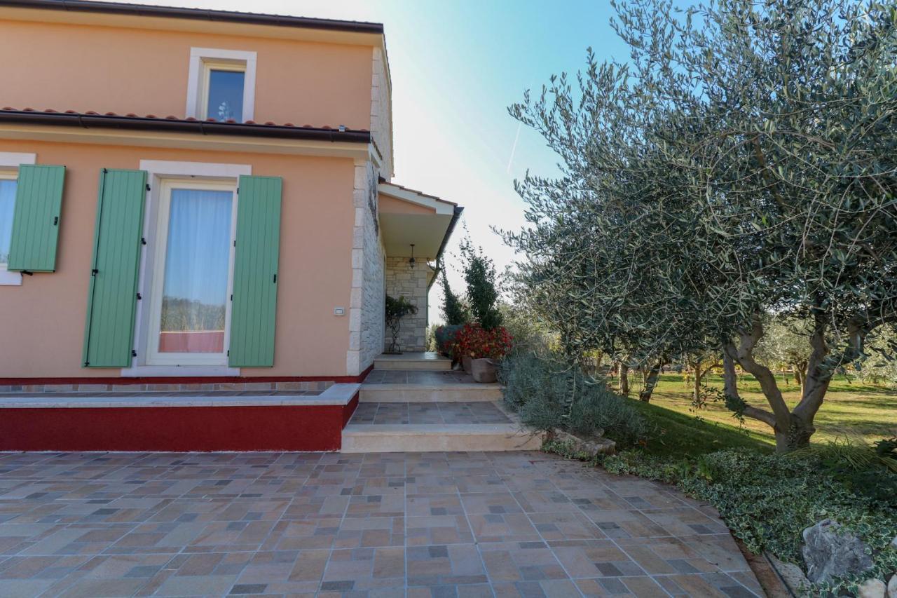 Villa Nona Marija Sveti Lovreč Pazenatički エクステリア 写真