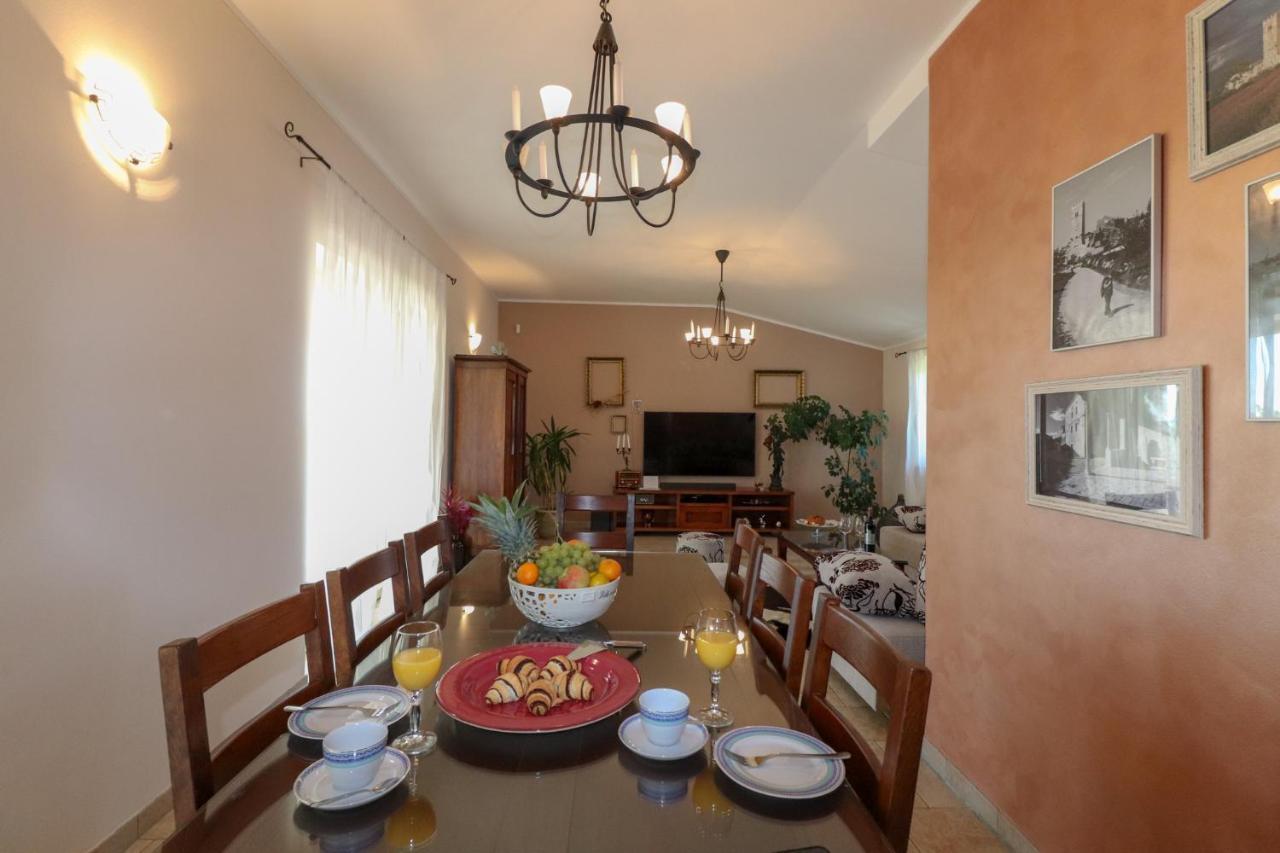 Villa Nona Marija Sveti Lovreč Pazenatički エクステリア 写真